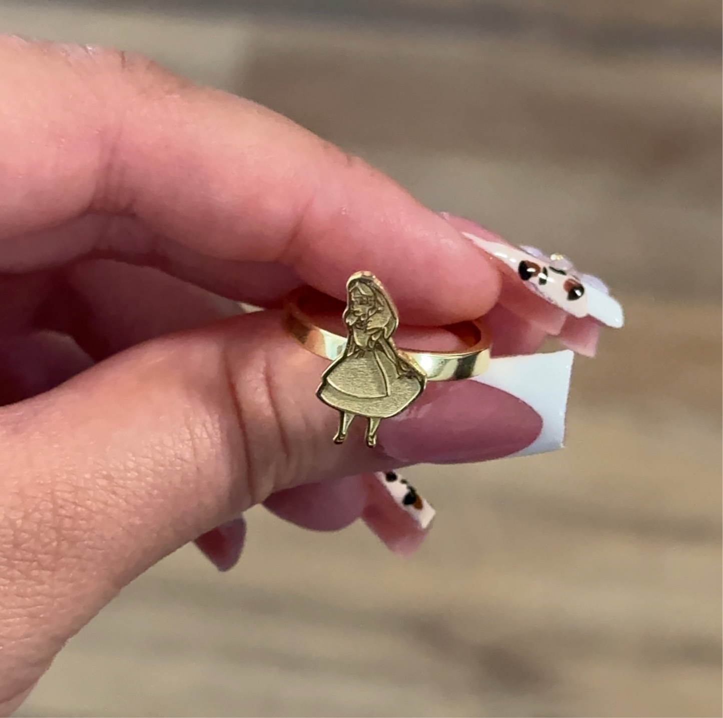 Alice In Wonderland Ring
