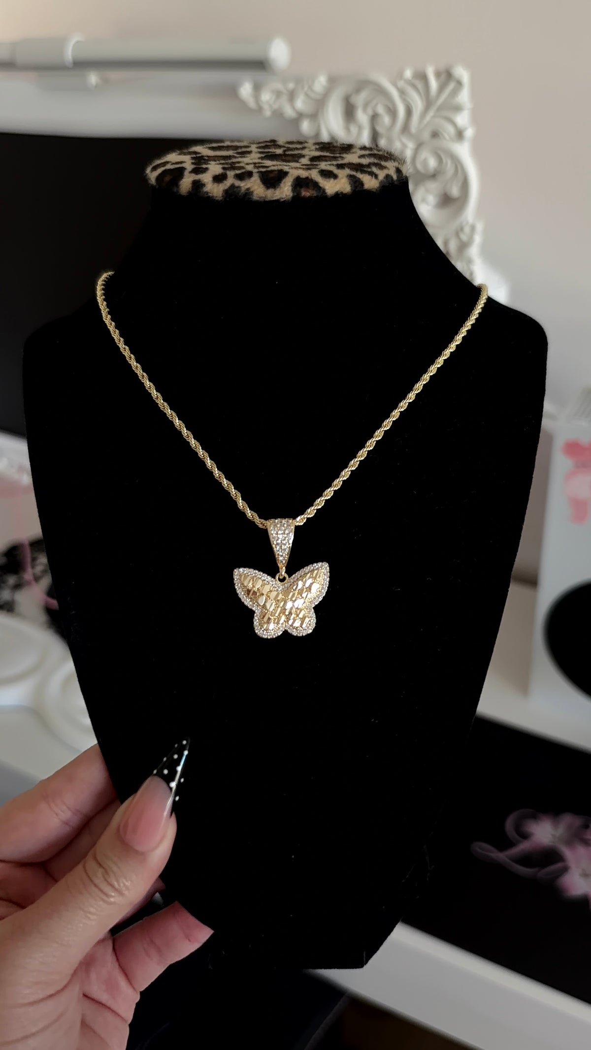 Pendant Necklaces
