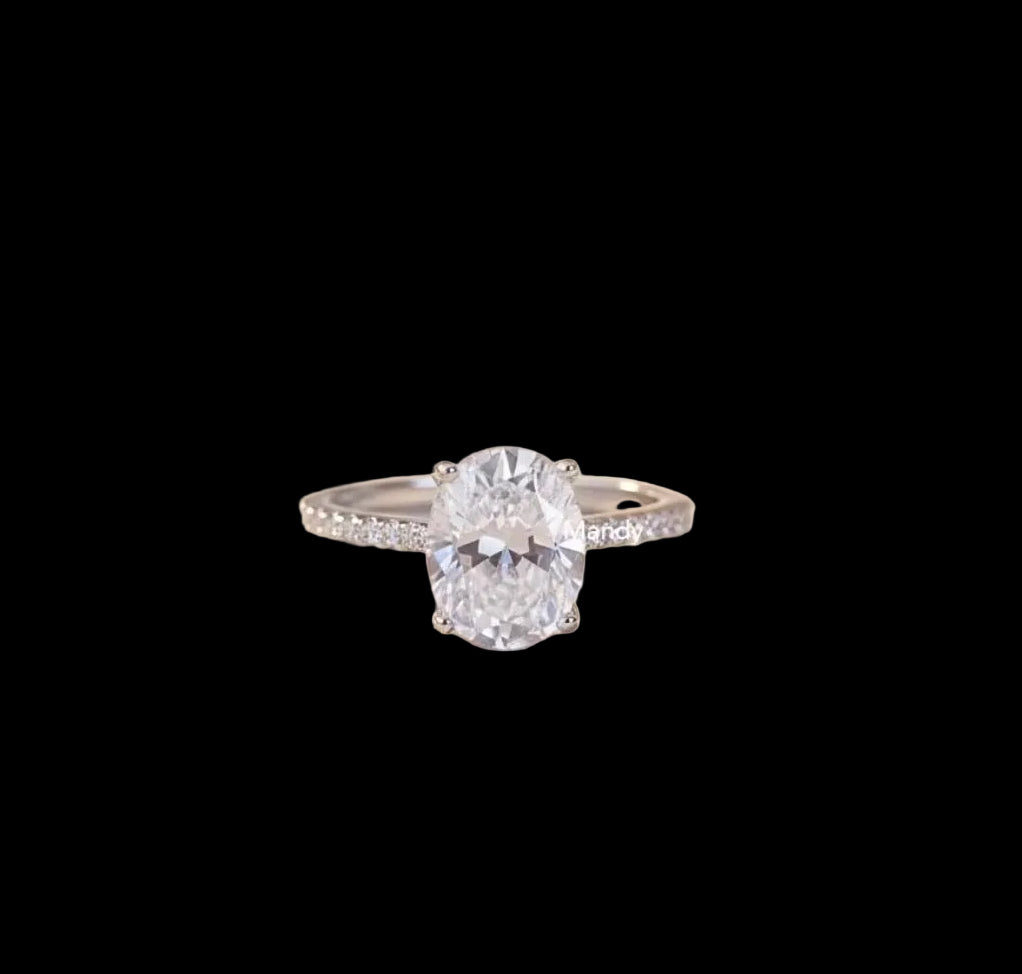 Classic Oval Ring